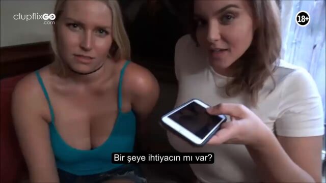 Esmer ve sarışın kızla harika bir grup seks